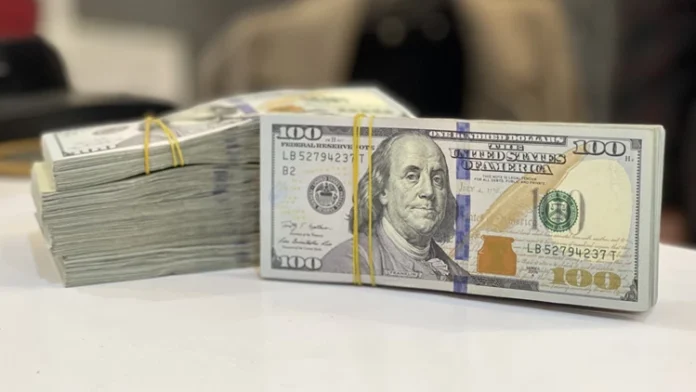 The dollar declined in Baghdad, and prices stabilized near 154,000 dinars. The dollar declined in Baghdad, and prices stabilized near 154,000 dinars.