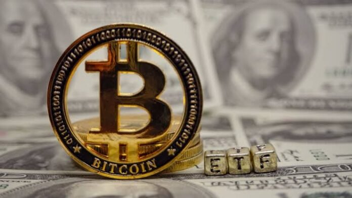 Bitcoin ETFs lose $462.7M as Ethereum funds gain $196.9M