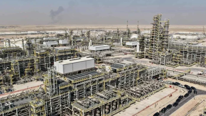 Oil expert Southern refineries produce 5 million liters of improved gasoline daily