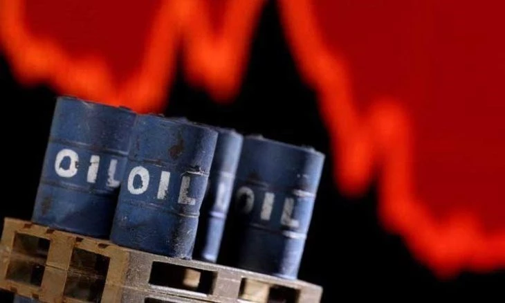 Supply disruption fears drive oil prices higher