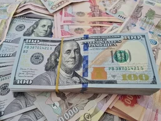 The dollar is below 157,000 dinars in Baghdad and Erbil. The dollar is below 157,000 dinars in Baghdad and Erbil.