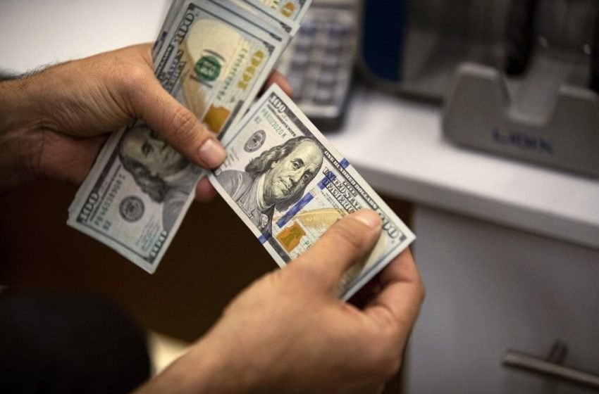 US dollar exchange rate slightly rises against Iraqi dinar