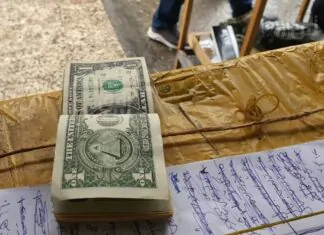 Iraqi dinar stabilizes in Baghdad and Erbil