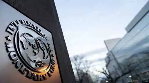 The International Monetary Fund recommends that Iraq control public wages and gradually abolish compulsory employment 1 The International Monetary Fund recommends that Iraq control public wages and gradually abolish compulsory employment