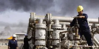 Oil giants snub Iraqi workers, employ over 100,000 foreigners