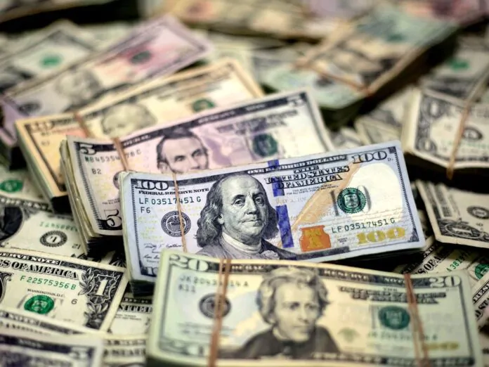 Four billion dollars in a month.. The Central Bank reveals the volume of its hard currency sales Four billion dollars in a month.. The Central Bank reveals the volume of its hard currency sales
