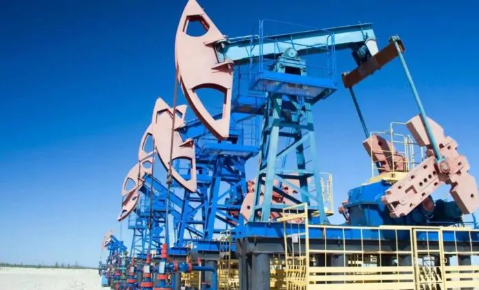 Oil falls more than 4, Brent crude hits 72 a barrel Oil falls more than 4%, Brent crude hits $72 a barrel