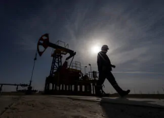 Oil prices jump 2%, Brent crude hits above $74