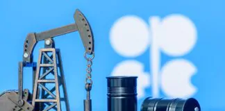 Brent crude at $71 a barrel, waiting for OPEC expectations today