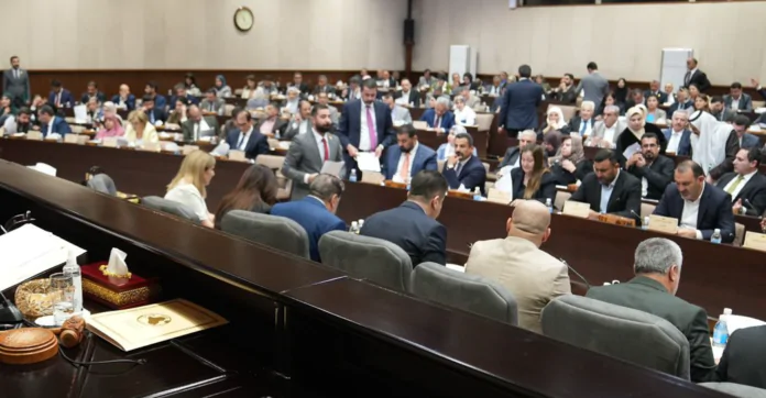 Extension of the legislative term of the Iraqi parliament for an additional month to pass laws