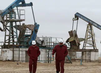 Oil extends gains on optimism over policy support for growth