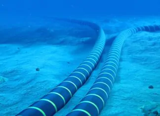 Iraq signs deal with Bahraini firm to lay submarine cable