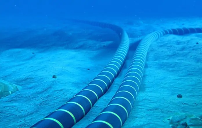 Iraq signs deal with Bahraini firm to lay submarine cable