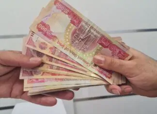 Iraq budget aims at reform, risks failure