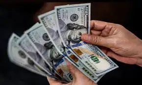 Dollar prices drop in Baghdad, Erbil