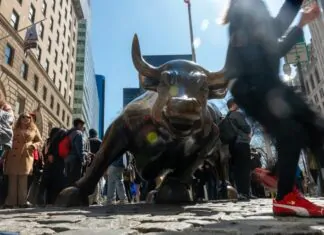 Asia markets advance as odds for another Fed rate cut grow