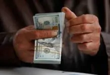 Iraq’s currency markets fall silent as election holiday suspends trade