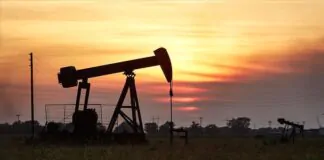 Oil prices rebounds following massive US stockpile drop