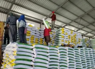 The Ministry of Trade responds to reports of food ration cuts for those whose salaries exceed one million dinars.